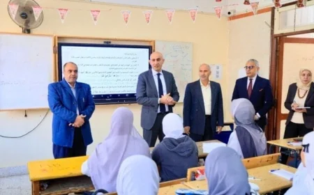 وزير التعليم يزور مدارس البحيرة ويتفاعل مع الطلاب في جولة ميدانية