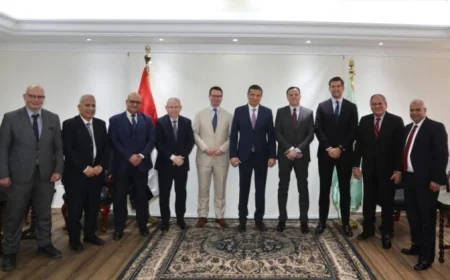 وزير الزراعة يستعرض فرص التعاون مع شركة باير العالمية في البحوث التطبيقية وحماية المحاصيل