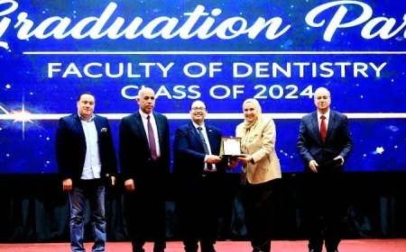رئيس جامعة كفر الشيخ يشيد بخريجي طب الأسنان كنموذج مشرف يجمع بين المهارة والإنسانية