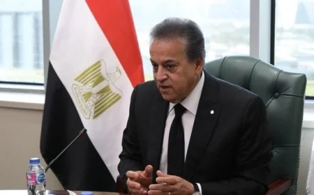 وزير الصحة يؤدي اليمين الدستورية ويوجه أولى خطواته نحو إعداد خطة التأمين الشامل وتقييم الأداء في المنظومة الصحية