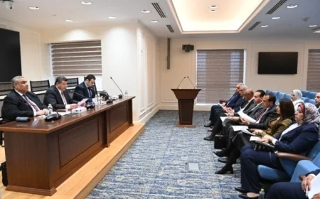 خطة النواب تستعرض ميزانية وزارة التعليم العالي وتعزيز التعليم في البلاد