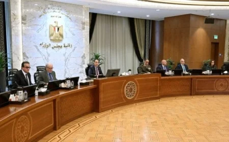 رئيس الوزراء يكلف بمتابعة دورية لشكاوى ومطالب المواطنين واستجابة سريعة لها