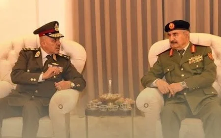 عودة الفريق أحمد خليفة إلى الوطن بعد زيارة رسمية ناجحة إلى ليبيا