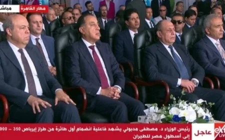 مدبولي يحتفل بانضمام أول طائرة إير باص 350-900 إلى أسطول مصر للطيران