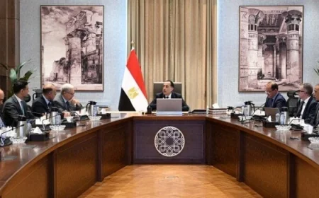 رئيس الوزراء يشدد على أهمية تعزيز نمو الصناعة وخلق بيئة جذابة للاستثمار