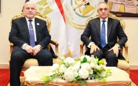 رئيس هيئة النيابة الإدارية ووزير العدل يتباحثان سُبل تعزيز التعاون ويستعرضان تفاصيل اللقاء بالصور