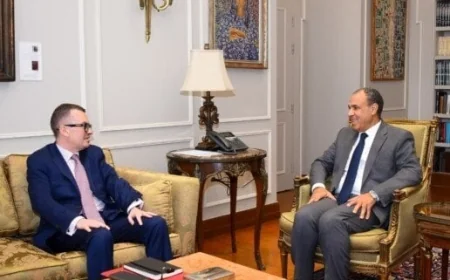 وزير الخارجية ووزير التخطيط يتعاونان لتعزيز الاستثمارات العامة وتنظيم الجهود المشتركة