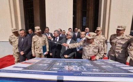 وزير العدل يقوم بجولة تفقدية لمشروع مدينة العدالة في العاصمة الإدارية الجديدة