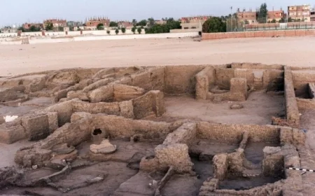 اكتشاف مدينة سكنية أثرية من القرن الثامن عشر وجبانة قبطية في موقع شيخ العرب همام