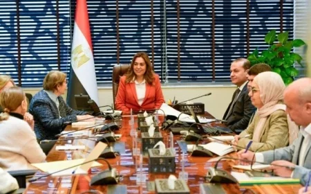 منال عوض تؤكد أهمية التعاون مع الجمعيات الأهلية لتسهيل المبادرات البيئية