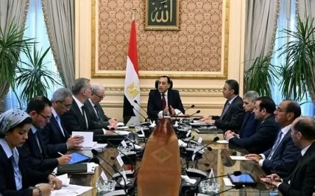 رئيس الوزراء يناقش توافر السلع الاستراتيجية في اجتماع هام