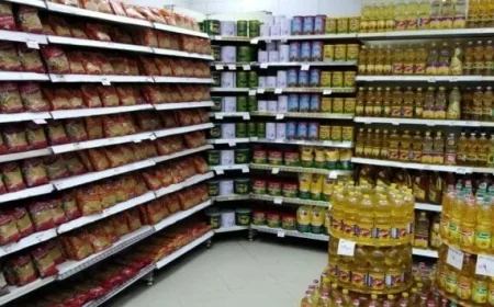 الحكومة تؤكد استقرار الأرصدة والمستويات وتطمئن المواطنين بشأن السلع والموارد المالية