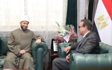 وزير الصحة يلتقي وزيري الأوقاف والثقافة لتعزيز التنسيق في التصدي للتحديات السكانية