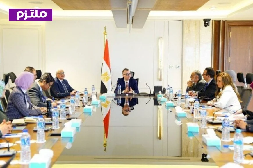 وزير التخطيط يؤكد أهمية تعزيز العائد التنموي من الاستثمارات العامة وتحقيق التنسيق الفعال مع الوزارات لتحقيق النجاح