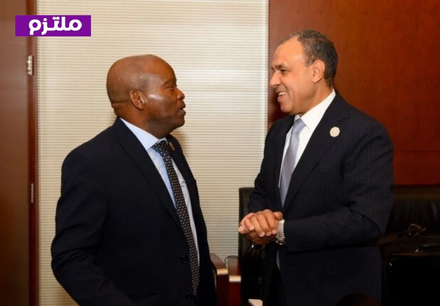 وزير الخارجية يجتمع مع مفوض الاتحاد الإفريقي للزراعة والتنمية الريفية والاقتصاد الأزرق لتحقيق التنمية المستدامة