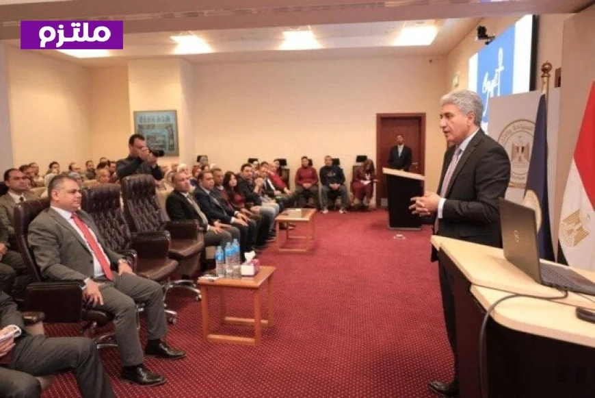 وزير السياحة يناقش استراتيجية الترويج للوزارة لعام 2026-2027