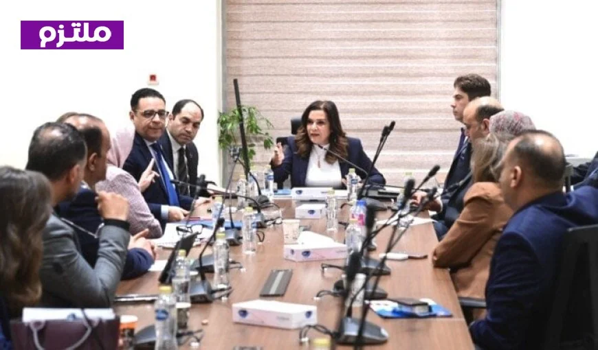 اجتماع لجنة السياحة في النواب مع الوزير سامح الحفني لاستعراض رؤيته لتطوير الطيران المدني