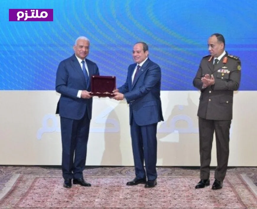 الرئيس السيسي يعتمد تعيين الفريق أول عبد المجيد صقر في منصب مساعد رئيس الجمهورية