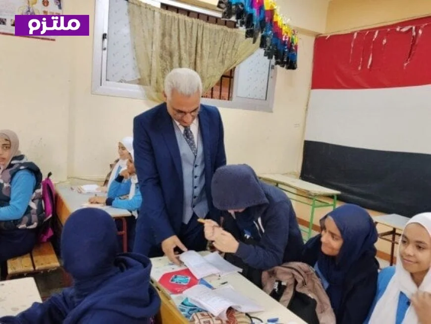وكيل تعليم القاهرة يقوم بجولة تفقدية للوقوف على سير العملية التعليمية في مدرسة تحيا مصر للبنات بالمقطم