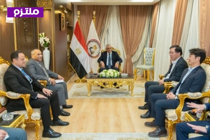 جمبلاط يؤكد نجاح منظومة الهاوتزر كأحد أبرز إنجازات التصنيع العسكري في مصانع الإنتاج الحربي