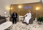وزير الخارجية يناقش جهود الوساطة مع رئيس الوزراء القطري في الدوحة لخفض التصعيد