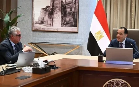 رئيس الوزراء يراقب تقدم تنفيذ مشروعات المنطقة الاقتصادية لقناة السويس