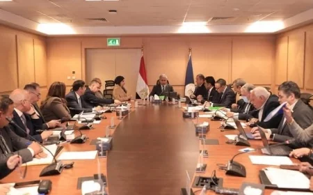 وزير السياحة والآثار يقود اجتماع مجلس إدارة المجلس الأعلى للآثار لتعزيز التراث الثقافي