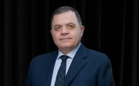 وزير الداخلية يهنئ وزير الدفاع بمناسبة يوم الشهيد في رسالة مميزة