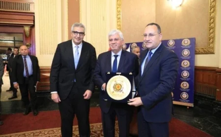 تكريم الدكتور أيمن عاشور في حفل الإفطار السنوي للمجلس الأعلى للجامعات