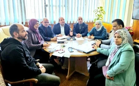 لجنة تطوير البرامج بتربية كفر الشيخ تناقش استراتيجيات لتعزيز فرص عمل الخريجين