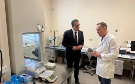 وزير الصحة يؤكد أن المركز الروسي يتصدر العالم في أبحاث أمراض الدم للأطفال