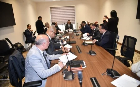 اجتماع لجنة الاتصالات في البرلمان لمناقشة قضية ضعف شبكات الاتصال في إدكو