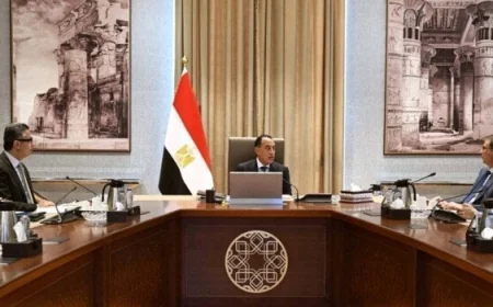 مدبولي يضمن توفير السلع الاستراتيجية ويؤكد أهمية المخزون الآمن طويل الأجل لضبط الأسواق