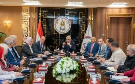 وزير الدولة للإنتاج الحربي يسلط الضوء على دور البيانات والمعلومات في تعزيز الإعلام