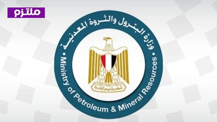 البترول تؤكد عدم وقوع خسائر بشرية أو تلوث نتيجة حادث تصادم ناقلة نفطية بمنصة في خليج السويس