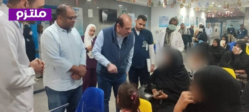 نائب وزير الصحة يقوم بجولة ميدانية لتفقد منشآت أسوان الصحية
