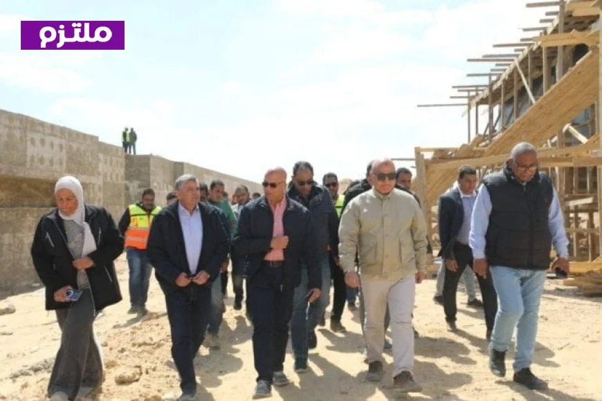 نائب وزيرة الإسكان يتفقد مشروعات الصرف الصحي في المنيا ضمن مبادرة حياة كريمة