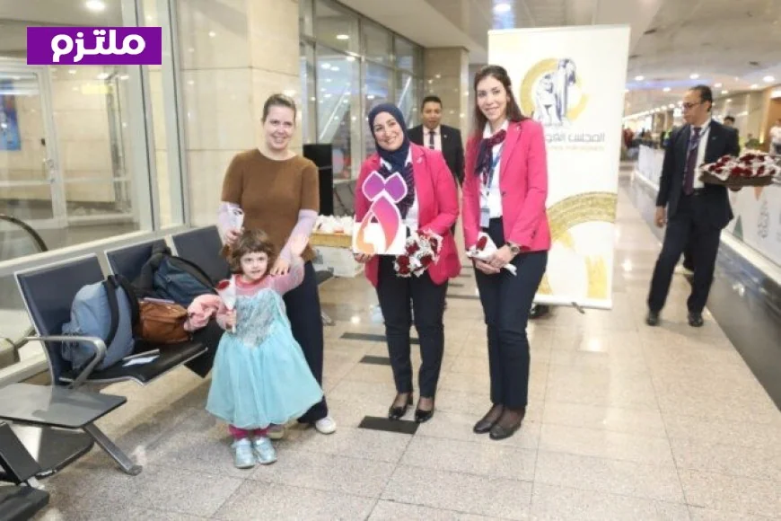 مطار القاهرة الدولي يكرم النساء في يوم المرأة العالمي معلقاً بصور وفيديو مشوق