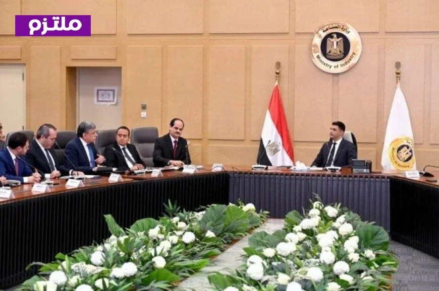 وزير الصناعة يؤكد التزام الحكومة بدعم قطاع السيراميك وزيادة نسبة المكون المحلي في الإنتاج