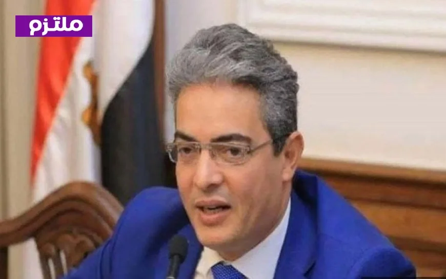 نقيب الإعلاميين يؤكد صعوبة السيطرة الكاملة على عالم السوشيال ميديا