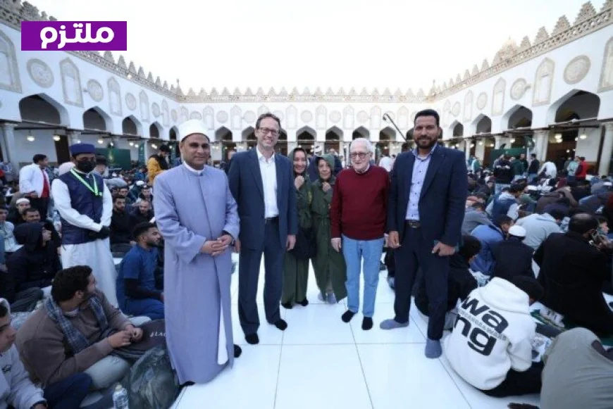سفيرا إسبانيا وإندونيسيا يتواجدان في إفطار بيت الزكاة والصدقات بالجامع الأزهر