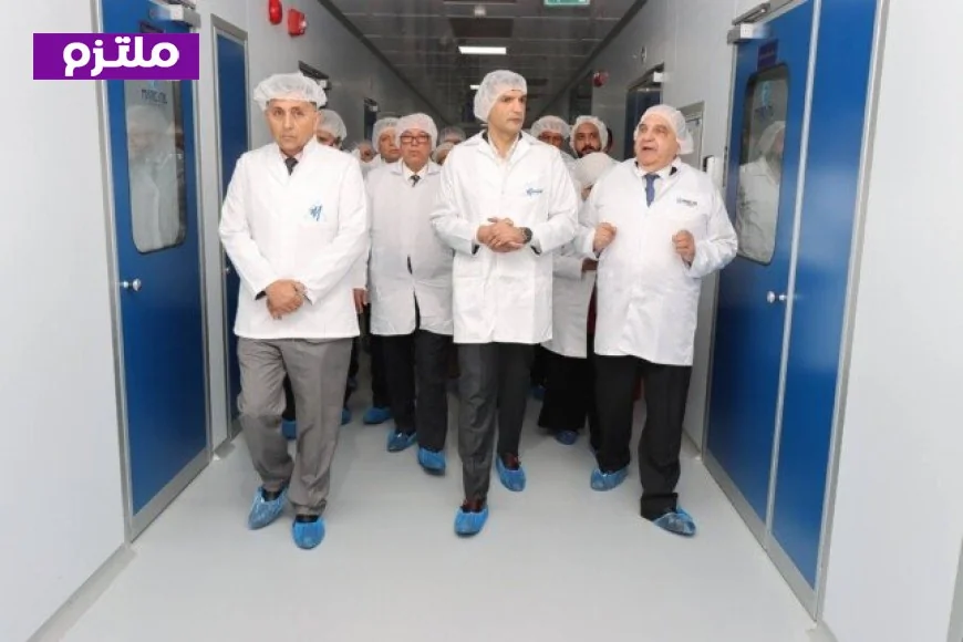 وزير الصناعة يزور 5 مصانع أدوية بالعبور ويشدد على تعزيز التكنولوجيا ورفع مستوى الصادرات صور