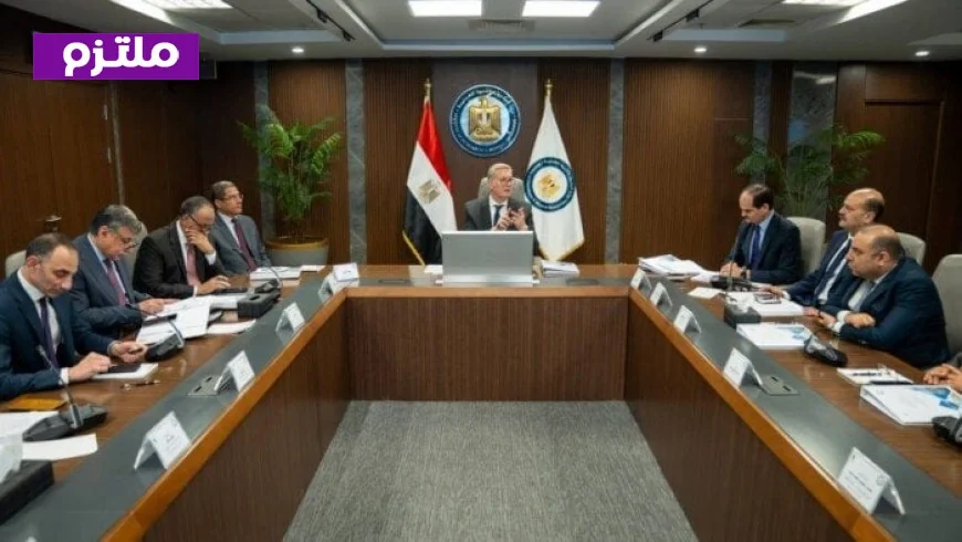 البترول تعلن عن خطة لزيادة إنتاج الغاز بحفر 17 بئرًا وتوصيله لـ 800 ألف وحدة سكنية