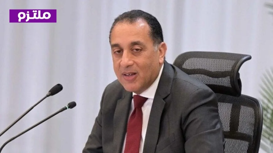 رئيس الوزراء يبارك وزير الخارجية في يوم الدبلوماسية المصرية