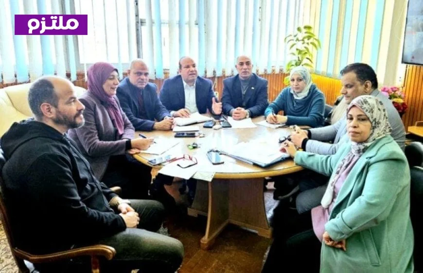 لجنة تطوير البرامج بتربية كفر الشيخ تناقش استراتيجيات لتعزيز فرص عمل الخريجين