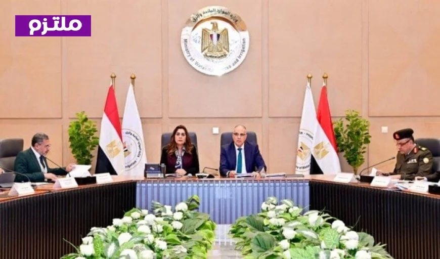 وزير الري يؤكد أهمية استعداد المستثمرين لتقديم مشروعاتهم إلى لجنة تراخيص الشواطئ