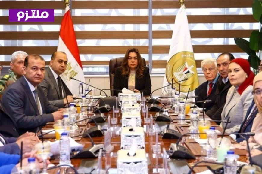 دراسة تمديد تراخيص أنشطة المخلفات غير الخطرة وإعادة تصنيفها لتحسين إدارة النفايات