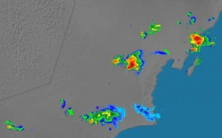 تحذير عاجل: أمطار رعدية غزيرة تهطل على محافظات سلطنة عمان اليوم
