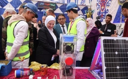 طلاب التعليم الفني في القاهرة يتألقون بإبداعاتهم في معرض جدارات تصنع إبداع