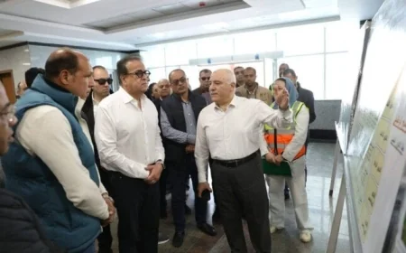 وزير الصحة يقوم بجولة تفقدية لمجمع المعامل المركزية في بدر ومستشفى العبور